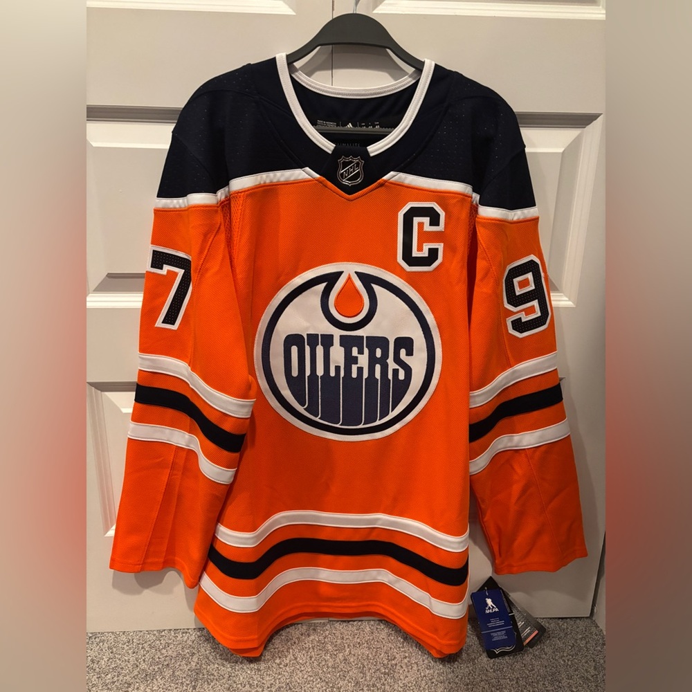 Connor McDavid Jersey